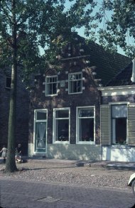 Klik hier om terug te keren